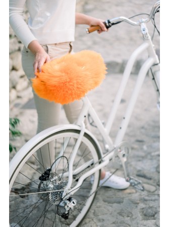 Couvre selle de vélo en peau de mouton orange à poils longs